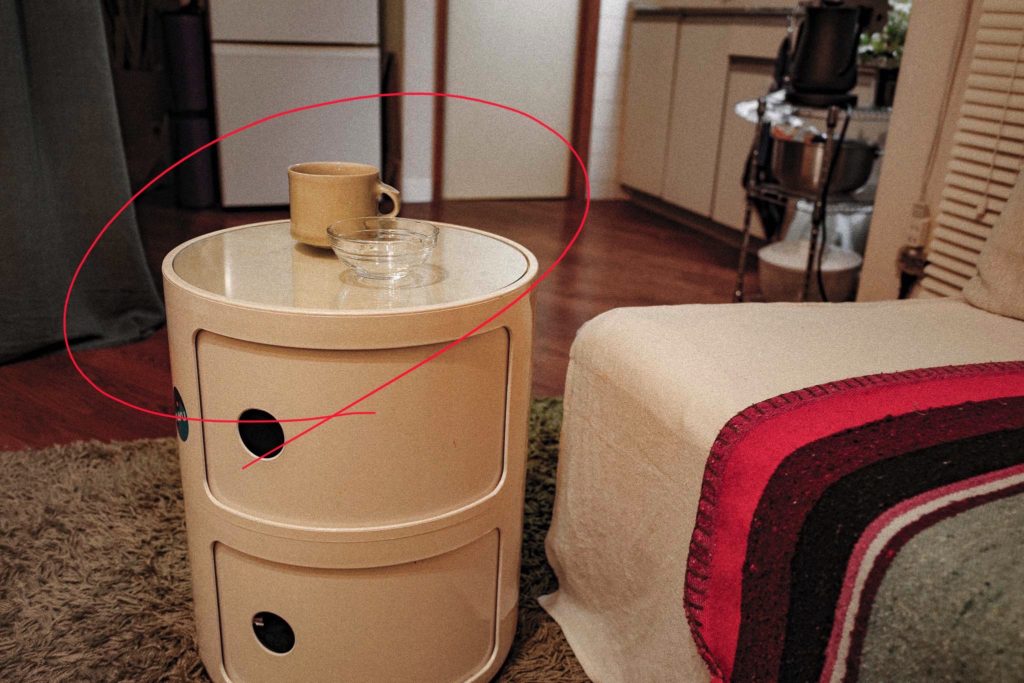 カルテル コンポニビリ ガラス天板化してサイドテーブルとして使う Instahack インスタハック